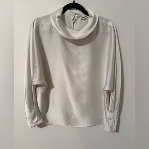 Women’s H&M ivory cowl neck long sleeve blouse